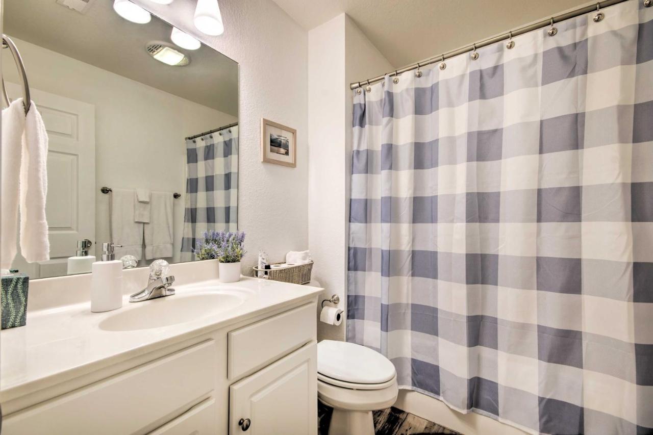 Sleek Lake Ozark Gem With Views And Pool Access! מראה חיצוני תמונה