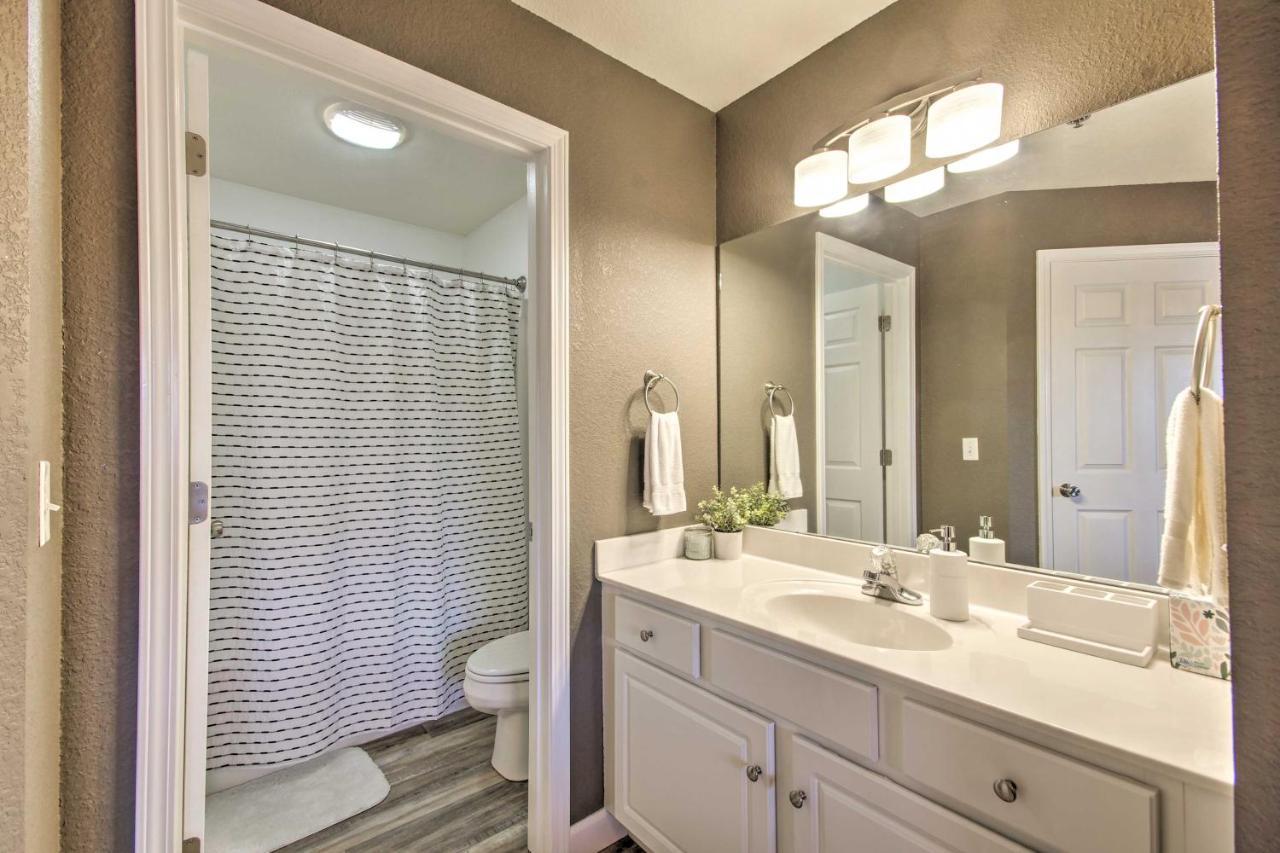 Sleek Lake Ozark Gem With Views And Pool Access! מראה חיצוני תמונה
